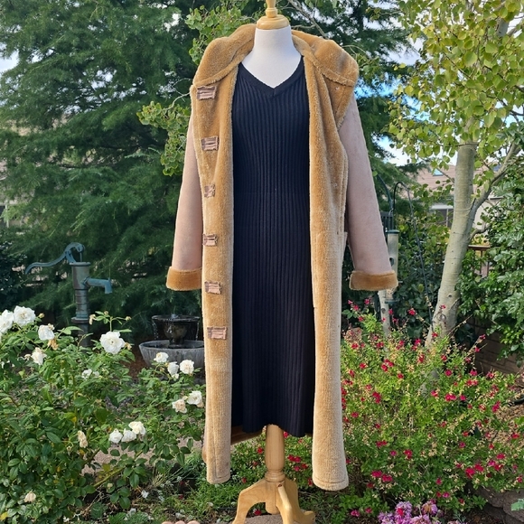 Angelina Beige Teddy Maxi Coat - Picture 13 of 13